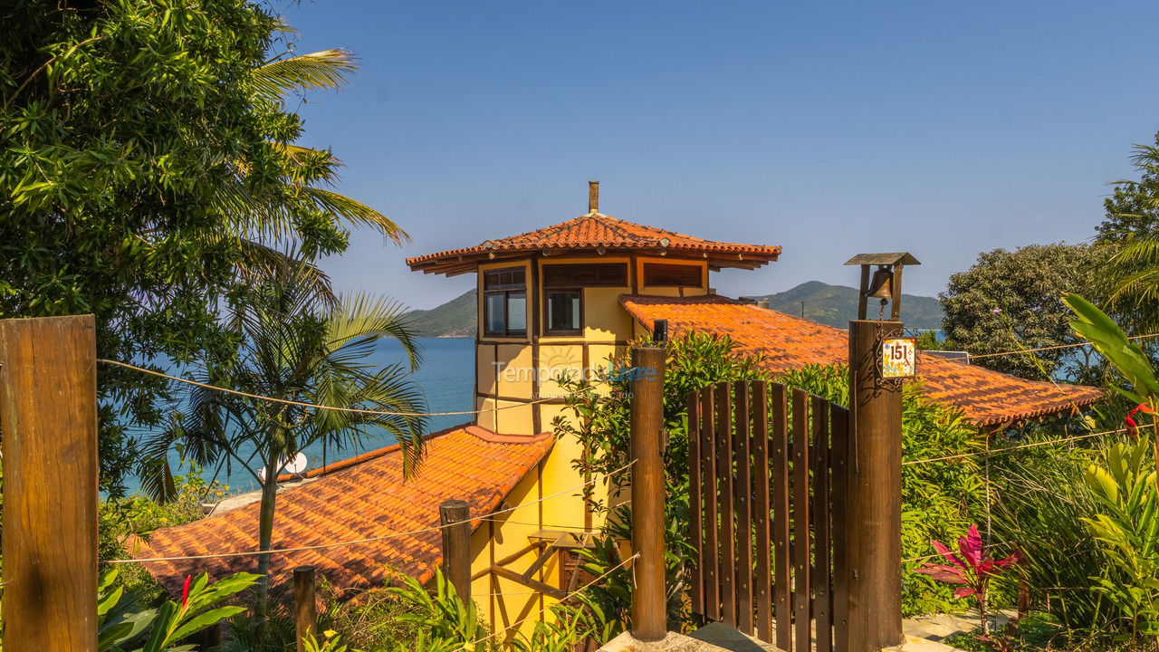 House for vacation rental in Ubatuba (Ponta das Toninhas)