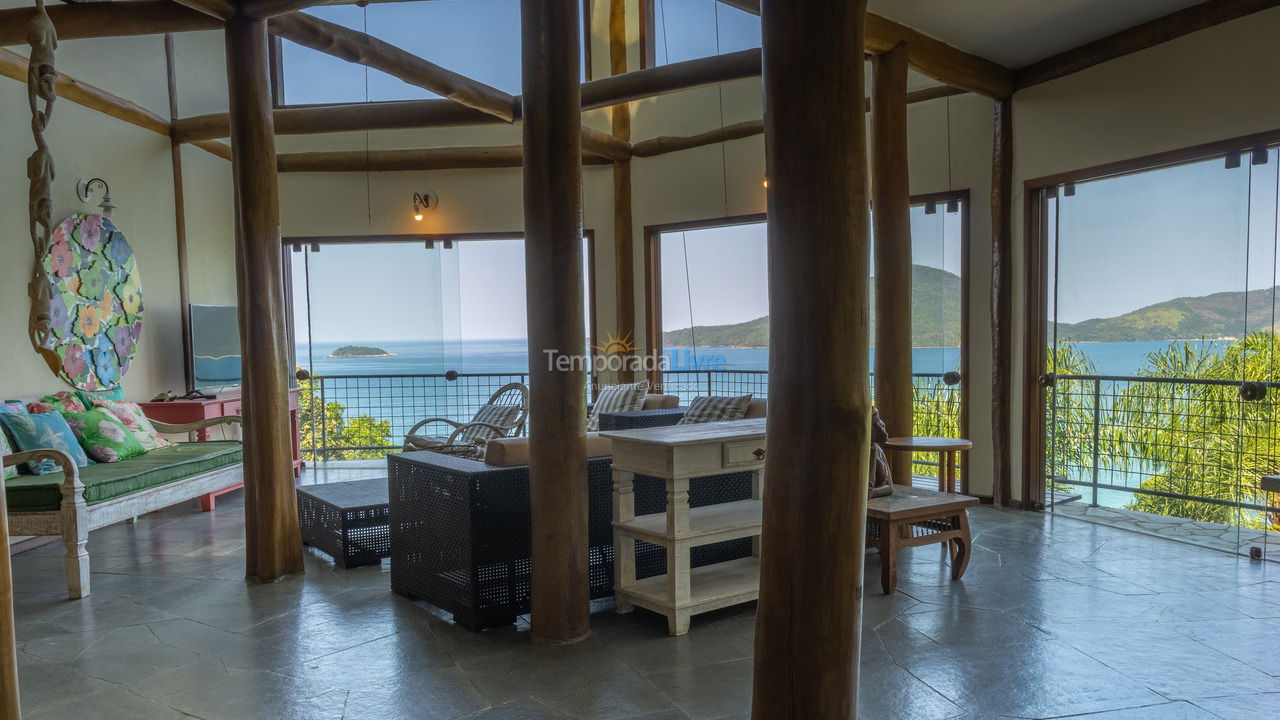 Casa para alquiler de vacaciones em Ubatuba (Ponta das Toninhas)