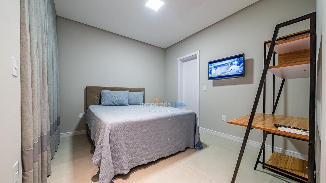 Apartamento para alquiler de vacaciones em Bombinhas (Praia de Bombas)