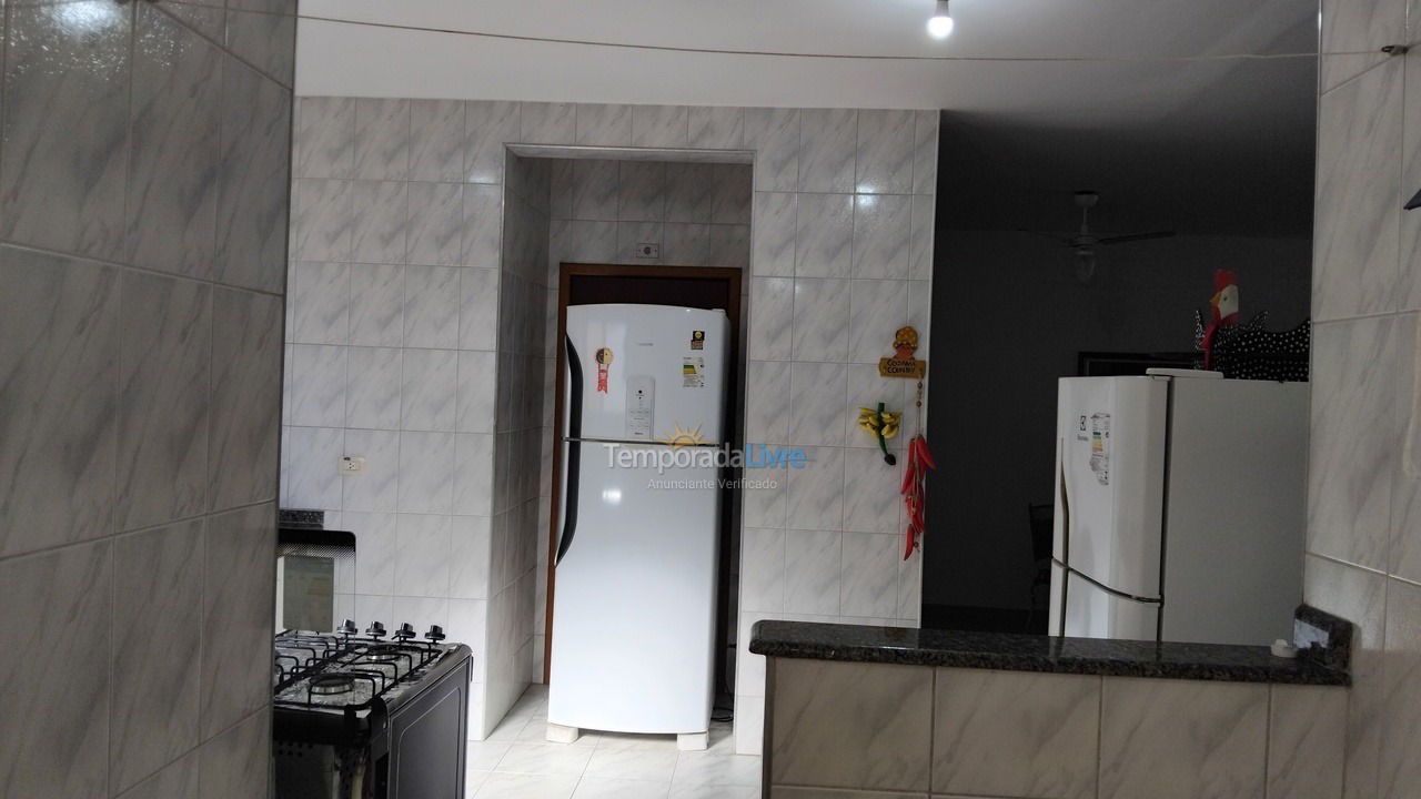 Apartamento para aluguel de temporada em Ubatuba (Praia Grande)