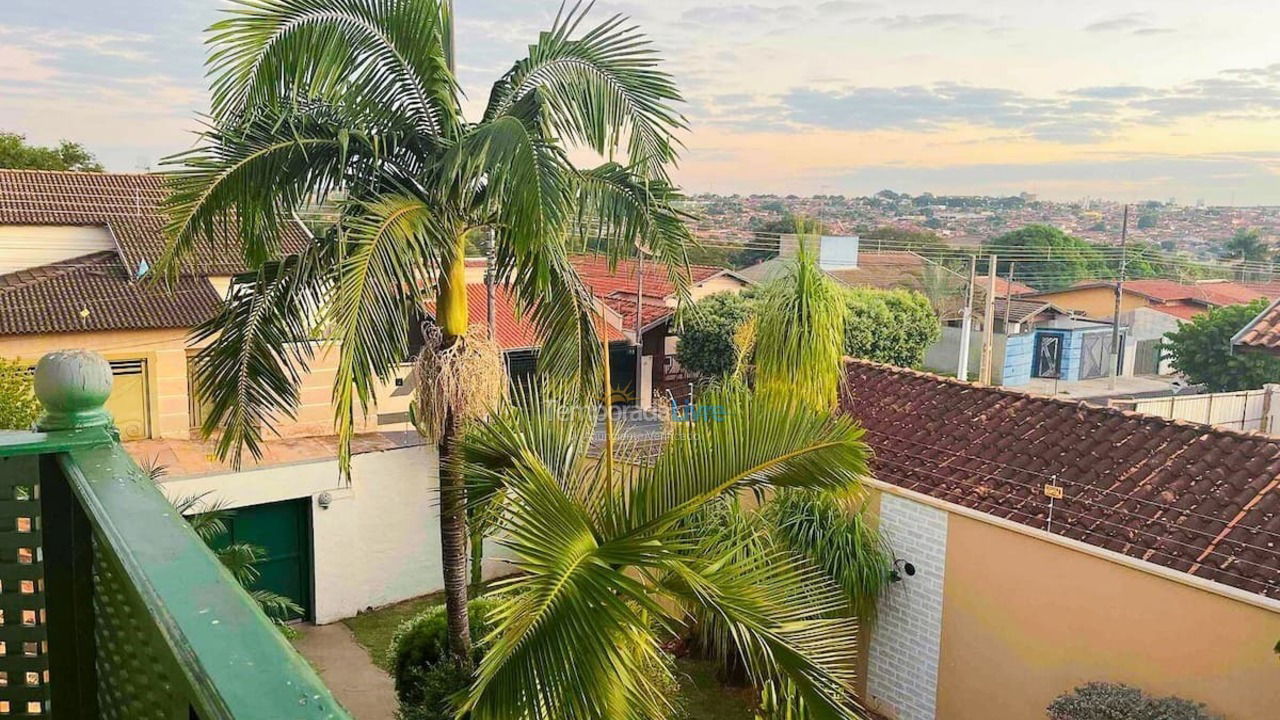 Casa para aluguel de temporada em Olímpia (Centro)