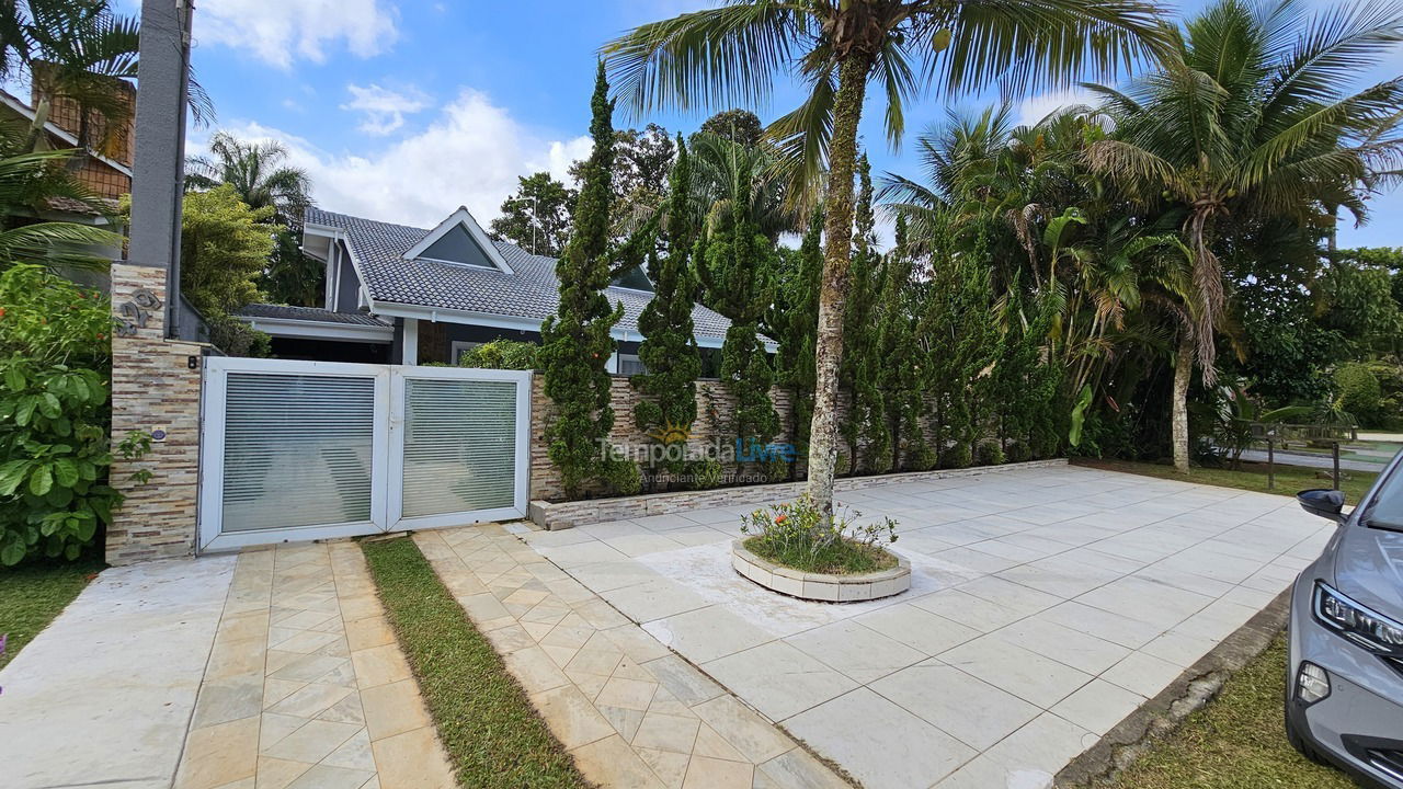 Casa para aluguel de temporada em Bertioga (Riviera de São Lourenço)