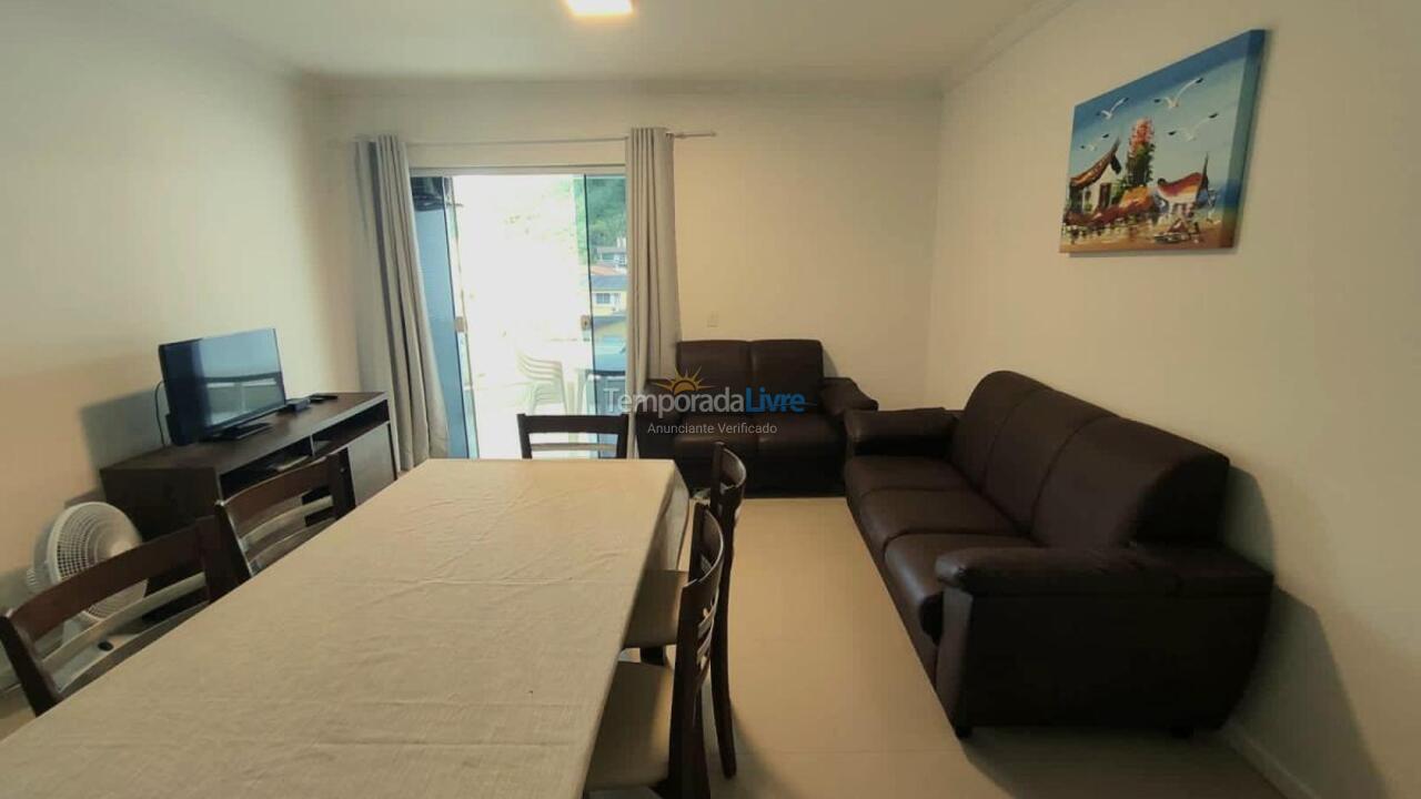 Apartamento para aluguel de temporada em Bombinhas (Canto Grande)