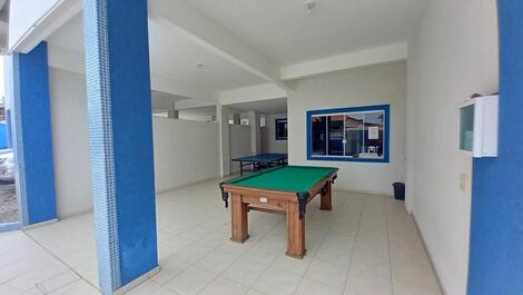 APTO 02 DORM. COM PISCINA,AR CONDICIONADO, WIFI E SALA DE JOGOS EM CTG