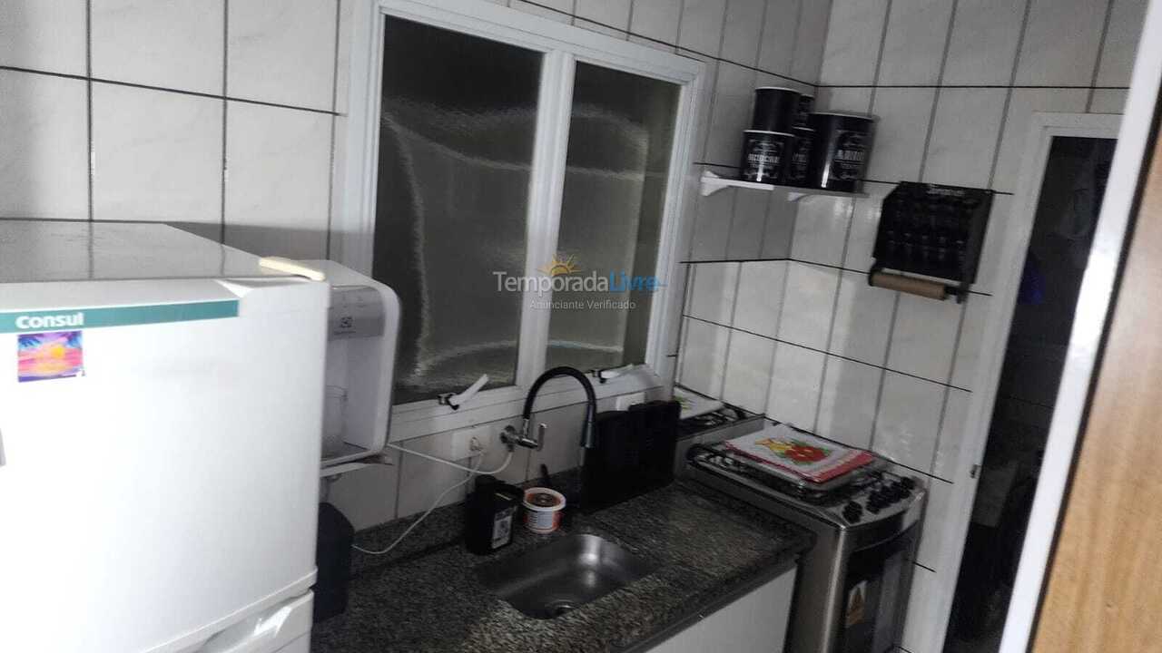 Apartamento para aluguel de temporada em Guarujá (Enseada)