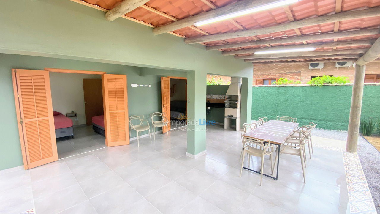 Casa para alquiler de vacaciones em Ubatuba (Praia do Lázaro)