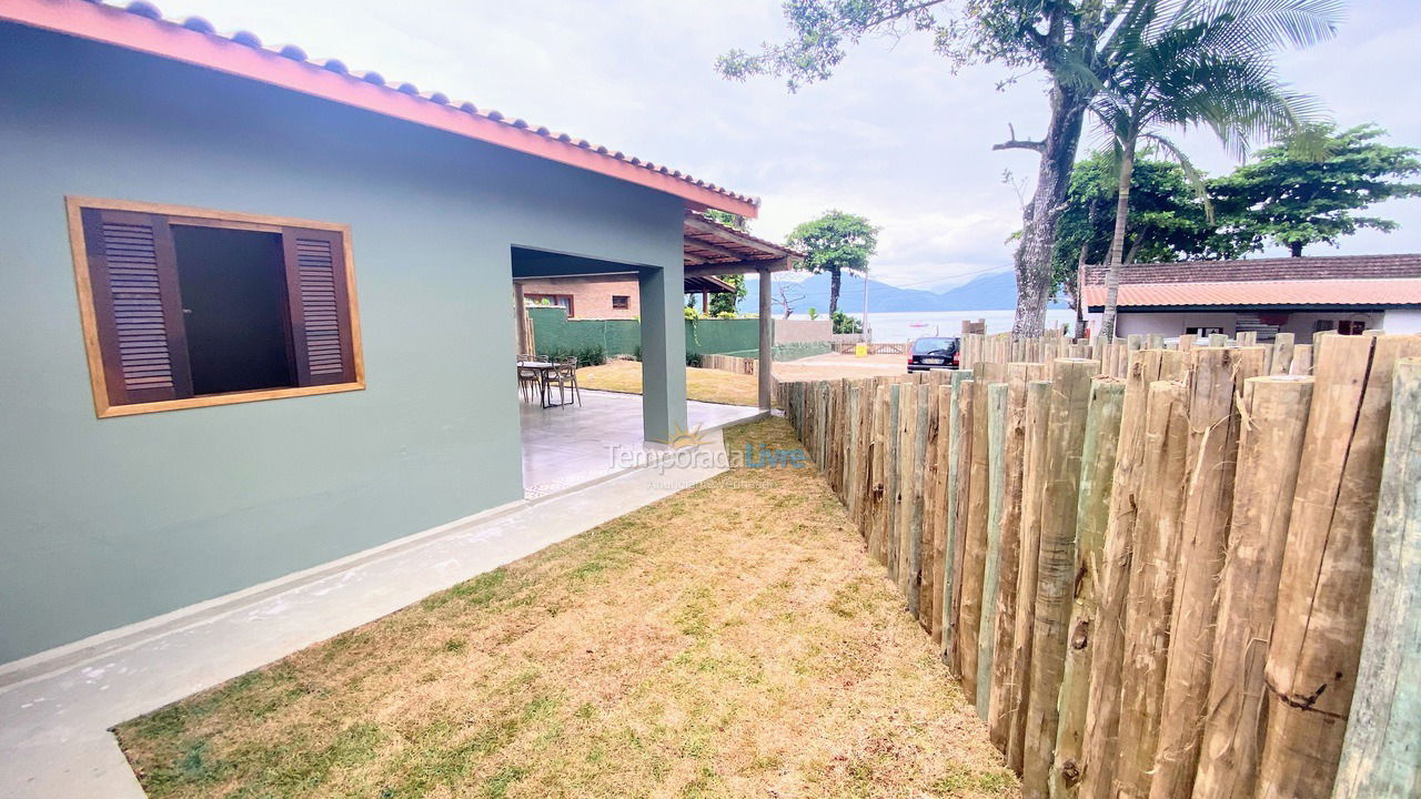 House for vacation rental in Ubatuba (Praia do Lázaro)