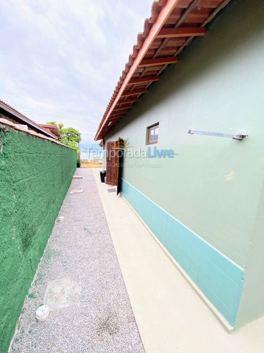 Casa para aluguel de temporada em Ubatuba (Praia do Lázaro)