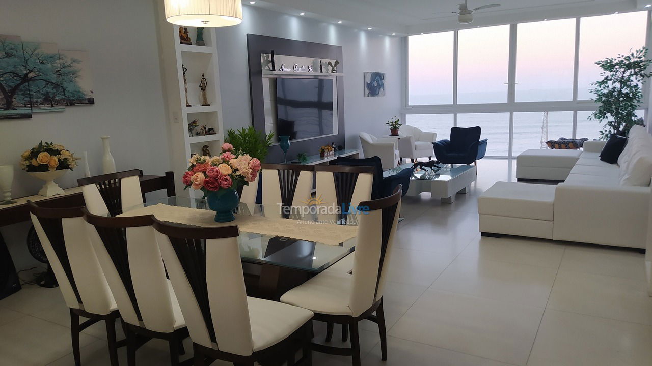 Apartamento para alquiler de vacaciones em Guarujá (Pitangueiras)