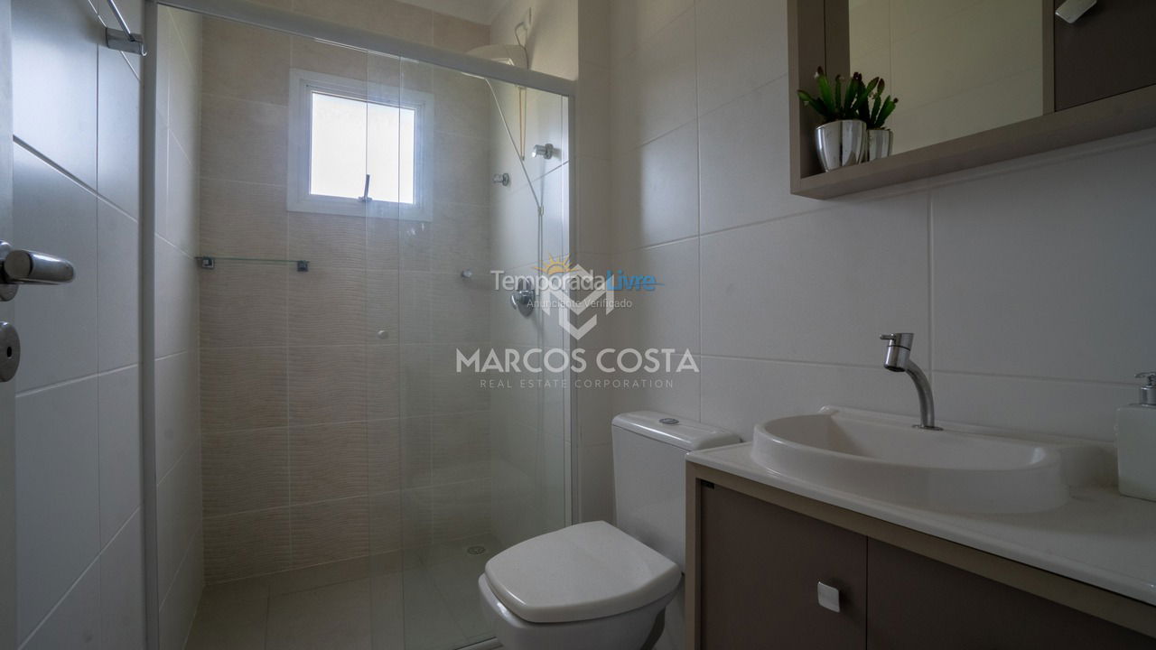 Apartment for vacation rental in Bombinhas (Praia de Bombas)