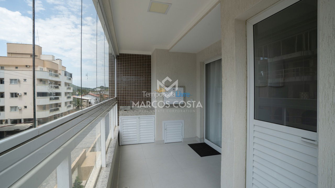 Apartment for vacation rental in Bombinhas (Praia de Bombas)