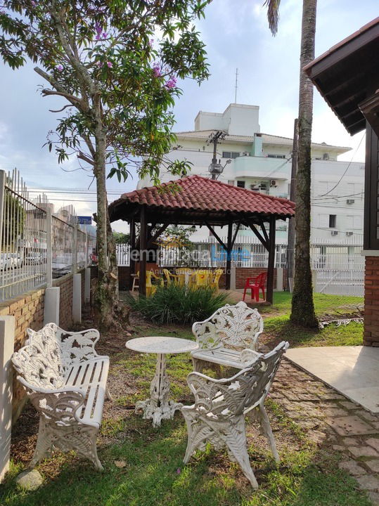 Casa para aluguel de temporada em Florianopolis (Canasvieiras)