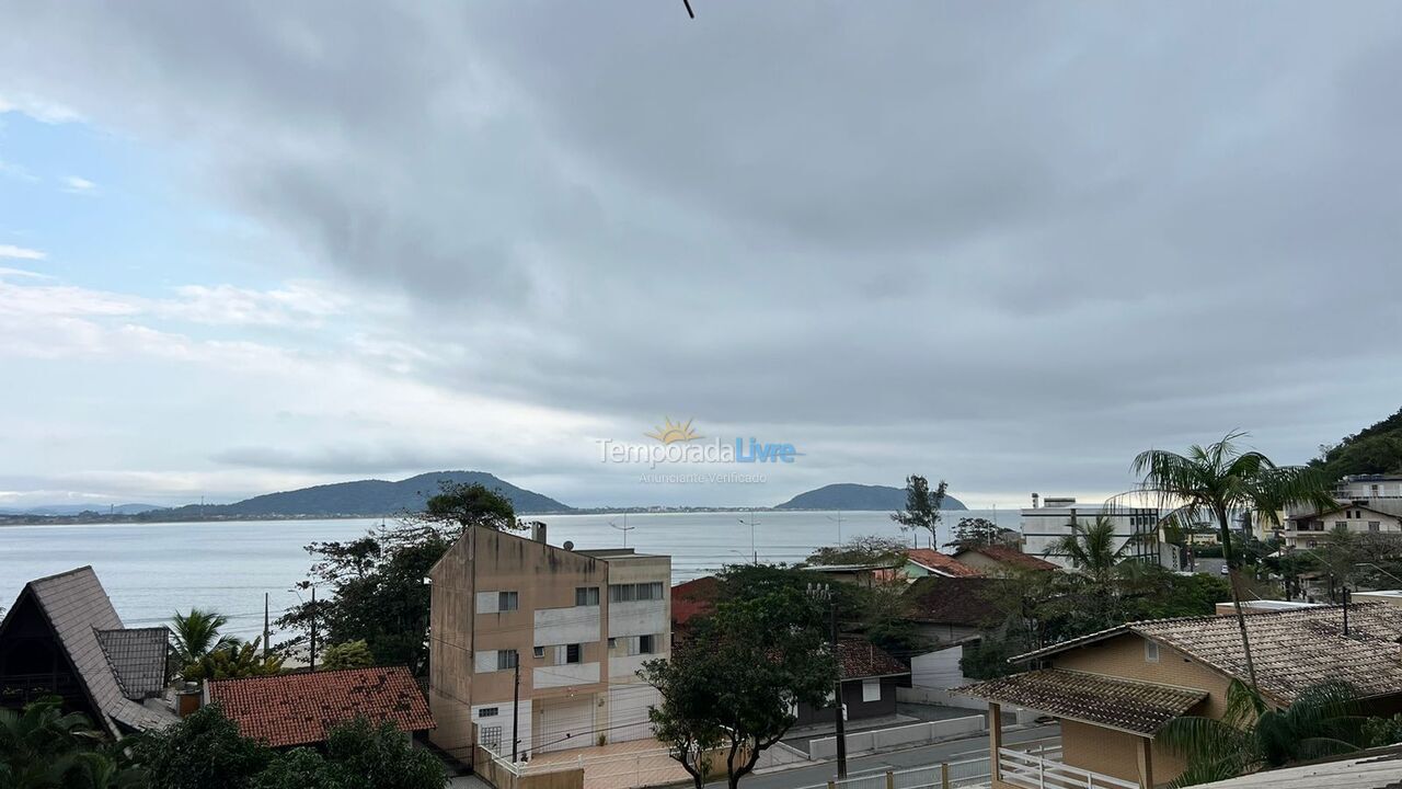 Casa para aluguel de temporada em São Francisco do Sul (Enseada)