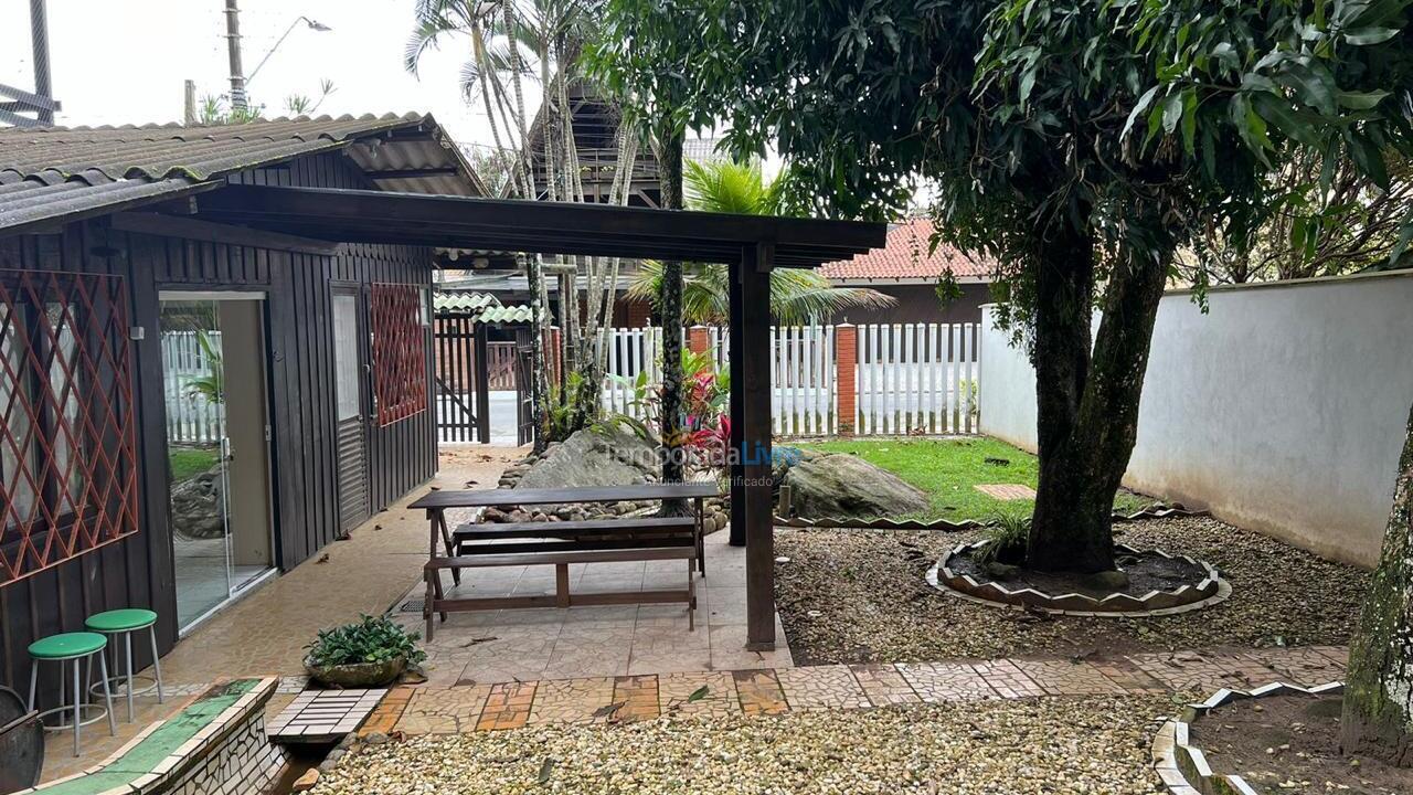 House for vacation rental in São Francisco do Sul (Enseada)