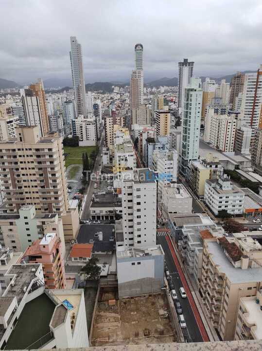 Apartamento para aluguel de temporada em Balneário Camboriú (Praia Central)