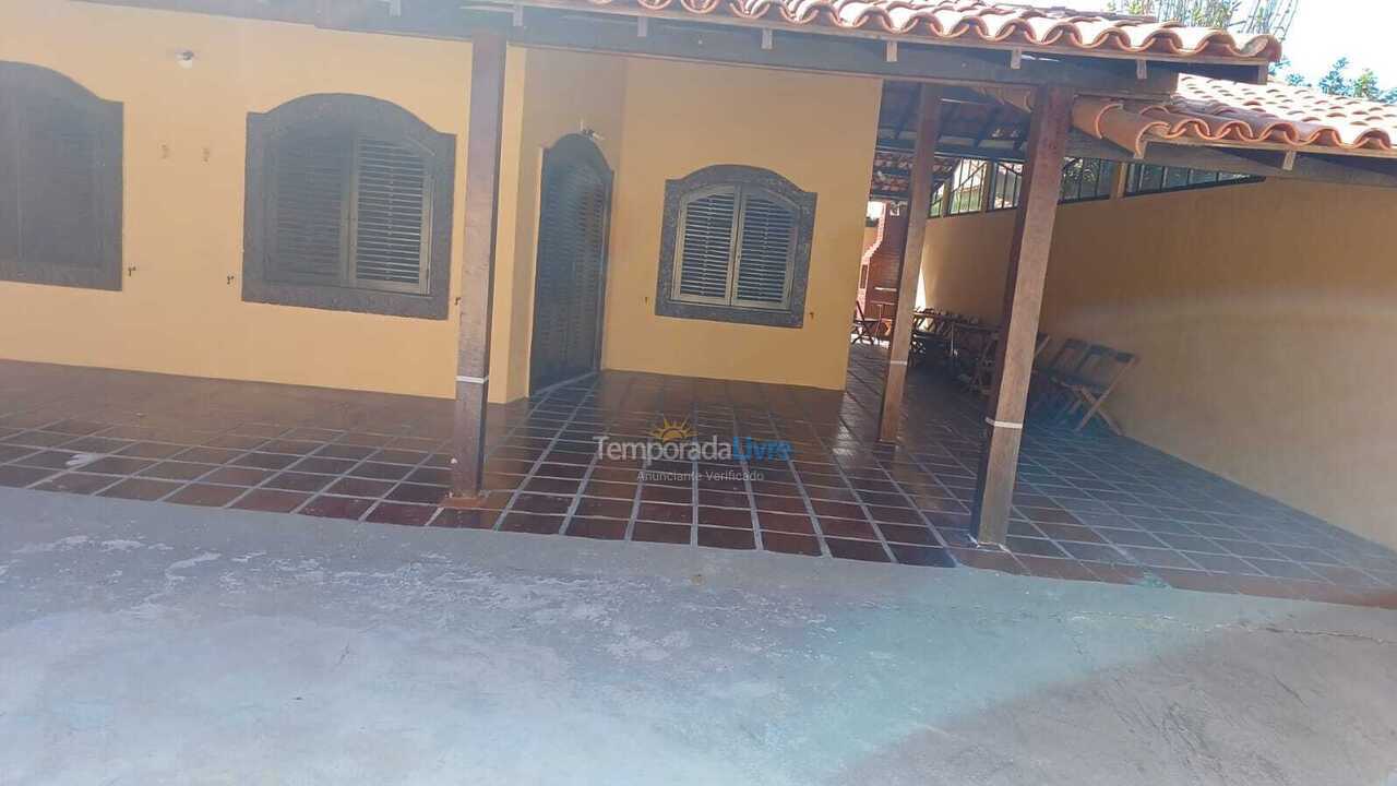 Apartamento para aluguel de temporada em Cabo Frio (Jardim Flamboyant)