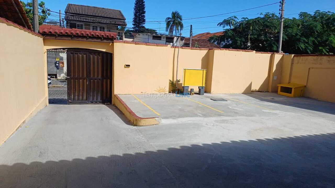 Apartamento para aluguel de temporada em Cabo Frio (Jardim Flamboyant)