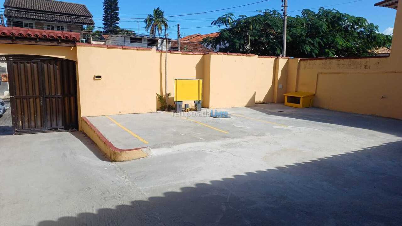 Apartamento para aluguel de temporada em Cabo Frio (Jardim Flamboyant)