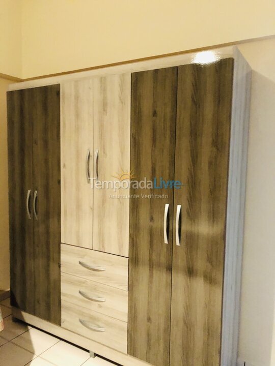 Apartamento para aluguel de temporada em Praia Grande (Canto do Forte)