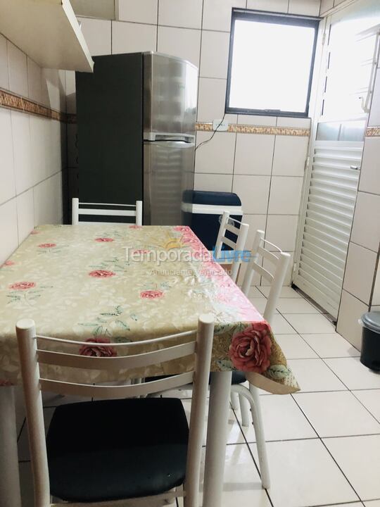 Apartamento para aluguel de temporada em Praia Grande (Canto do Forte)