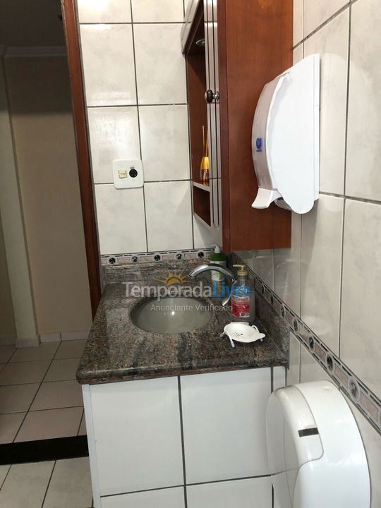 Apartamento para aluguel de temporada em Praia Grande (Canto do Forte)