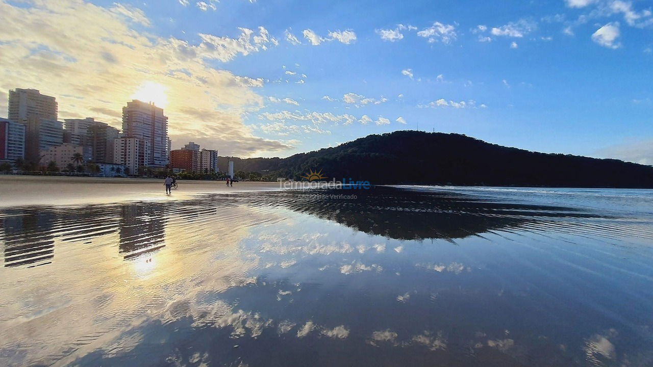 Apartamento para aluguel de temporada em Praia Grande (Canto do Forte)