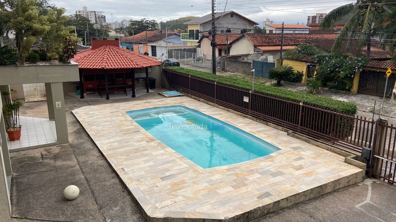 Apartamento para alquiler de vacaciones em Caraguatatuba (Martim de Sá)