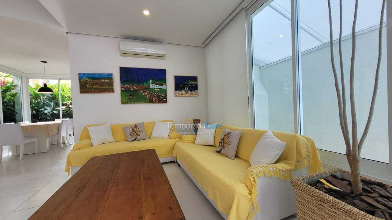 Casa para alquiler de vacaciones em São Sebastião (Juquehy)