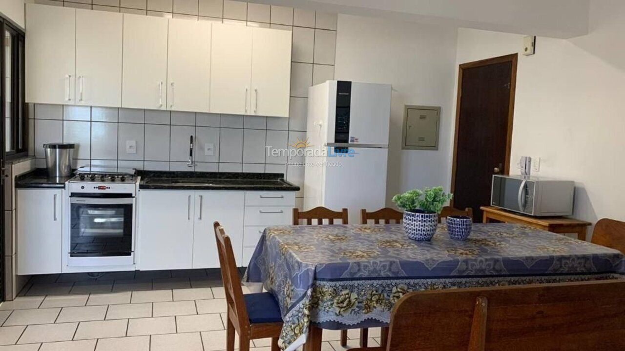 Apartamento para aluguel de temporada em Bombinhas (Praia de Bombas)