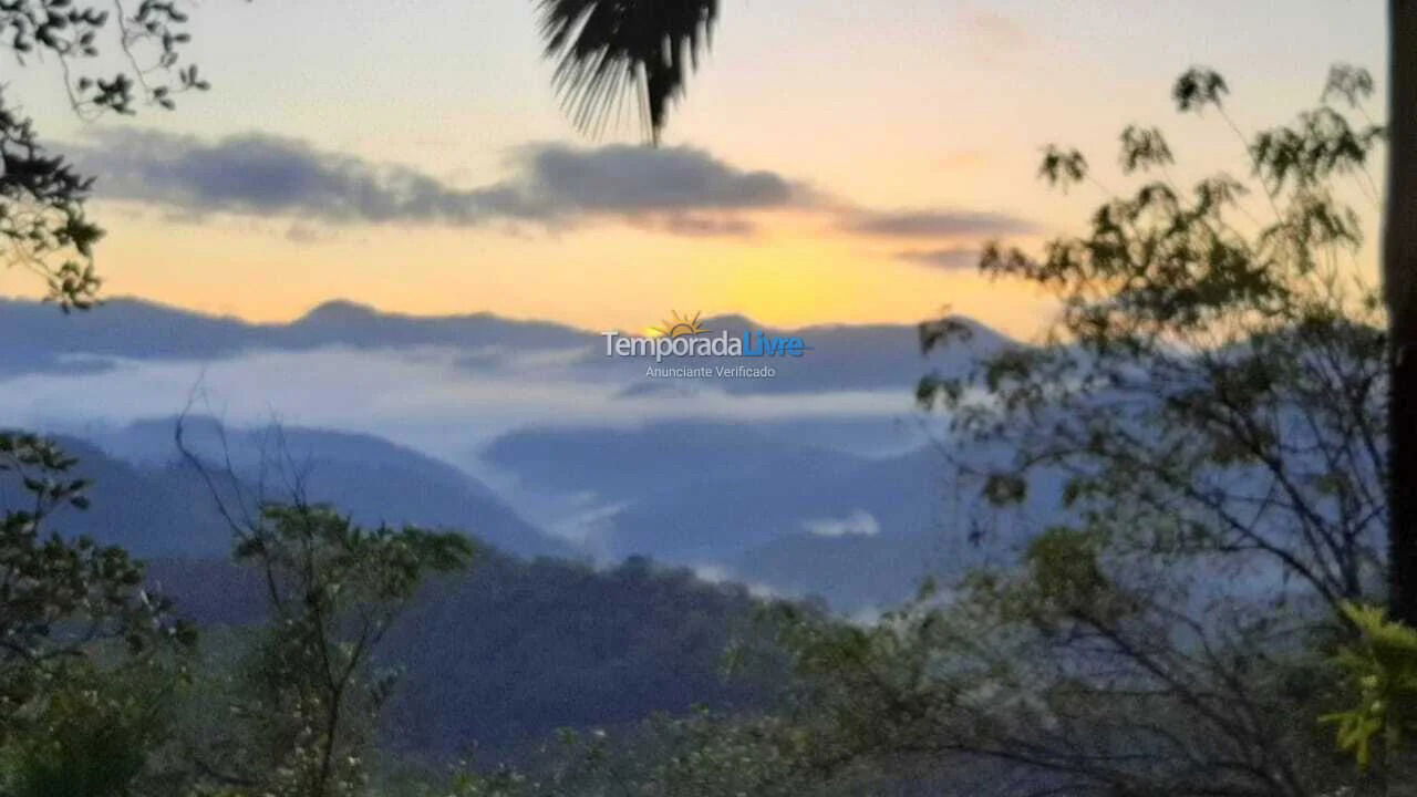 Granja para alquiler de vacaciones em Domingos Martins (Santa Isabel Es)