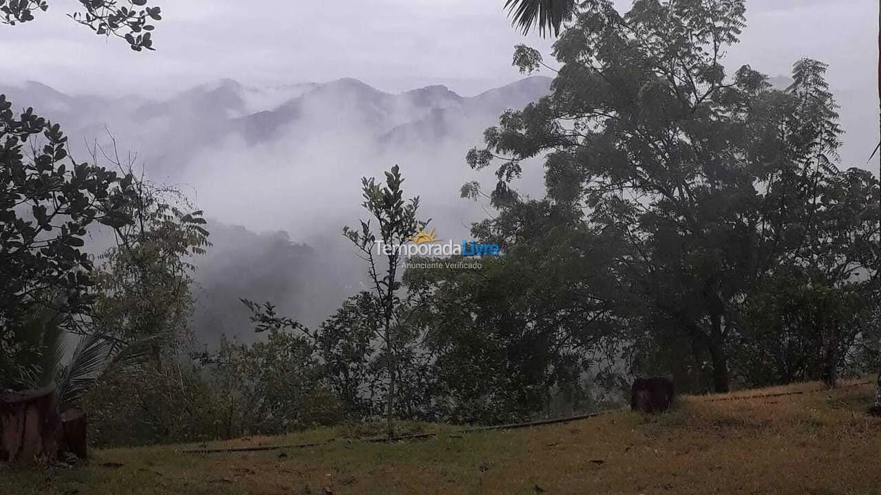 Granja para alquiler de vacaciones em Domingos Martins (Santa Isabel Es)