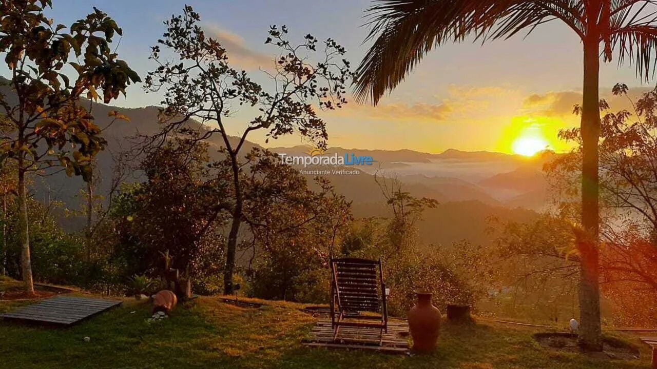 Granja para alquiler de vacaciones em Domingos Martins (Santa Isabel Es)