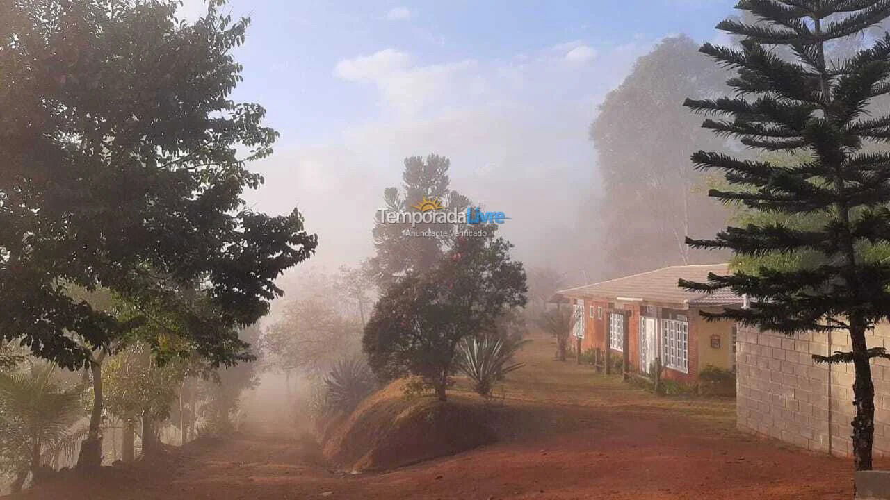 Chácara / sítio para aluguel de temporada em Domingos Martins (Santa Isabel Es)