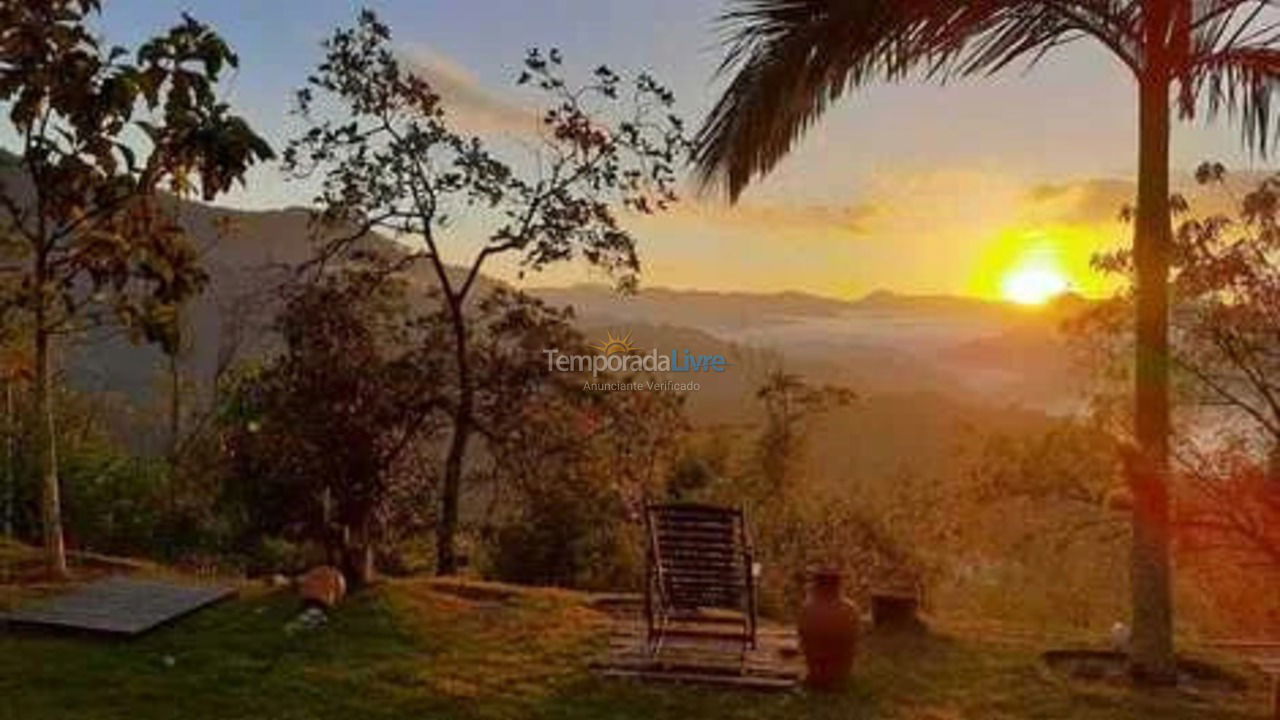 Granja para alquiler de vacaciones em Domingos Martins (Santa Isabel Es)