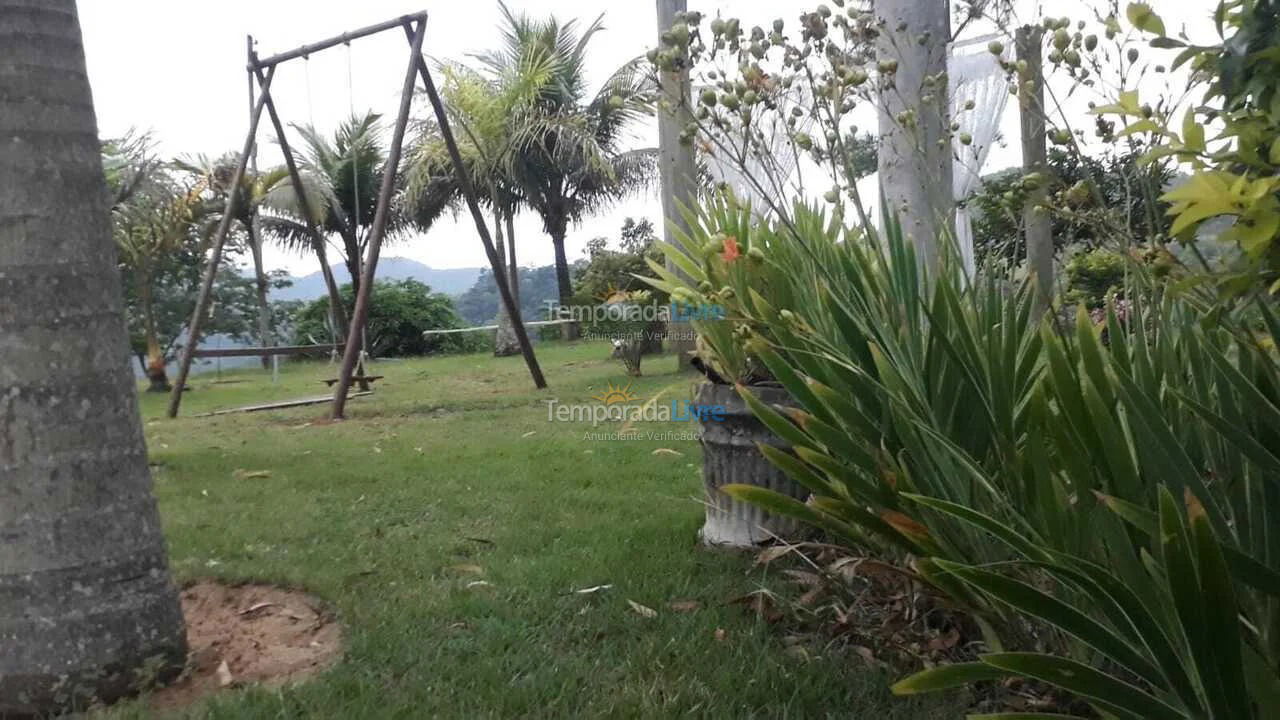 Granja para alquiler de vacaciones em Domingos Martins (Santa Isabel Es)