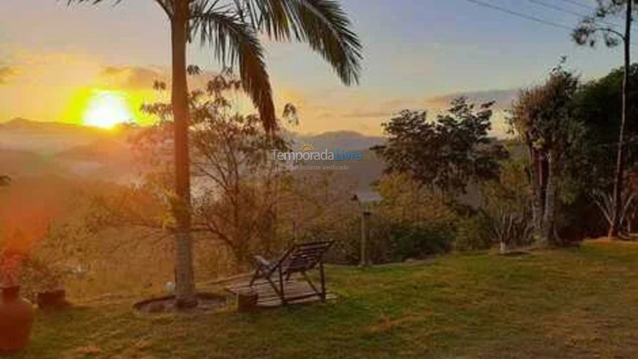 Granja para alquiler de vacaciones em Domingos Martins (Santa Isabel Es)