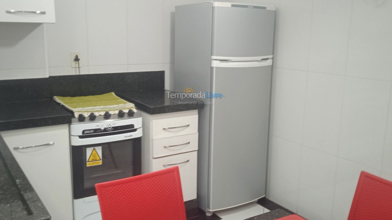 Apartamento para aluguel de temporada em Guarapari (Praia das Castanheiras)