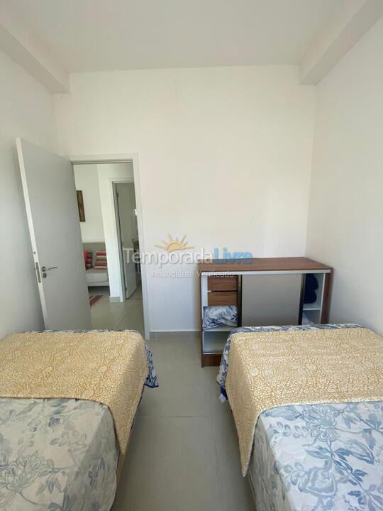 Apartamento para aluguel de temporada em Ubatuba (Praia das Toninhas)