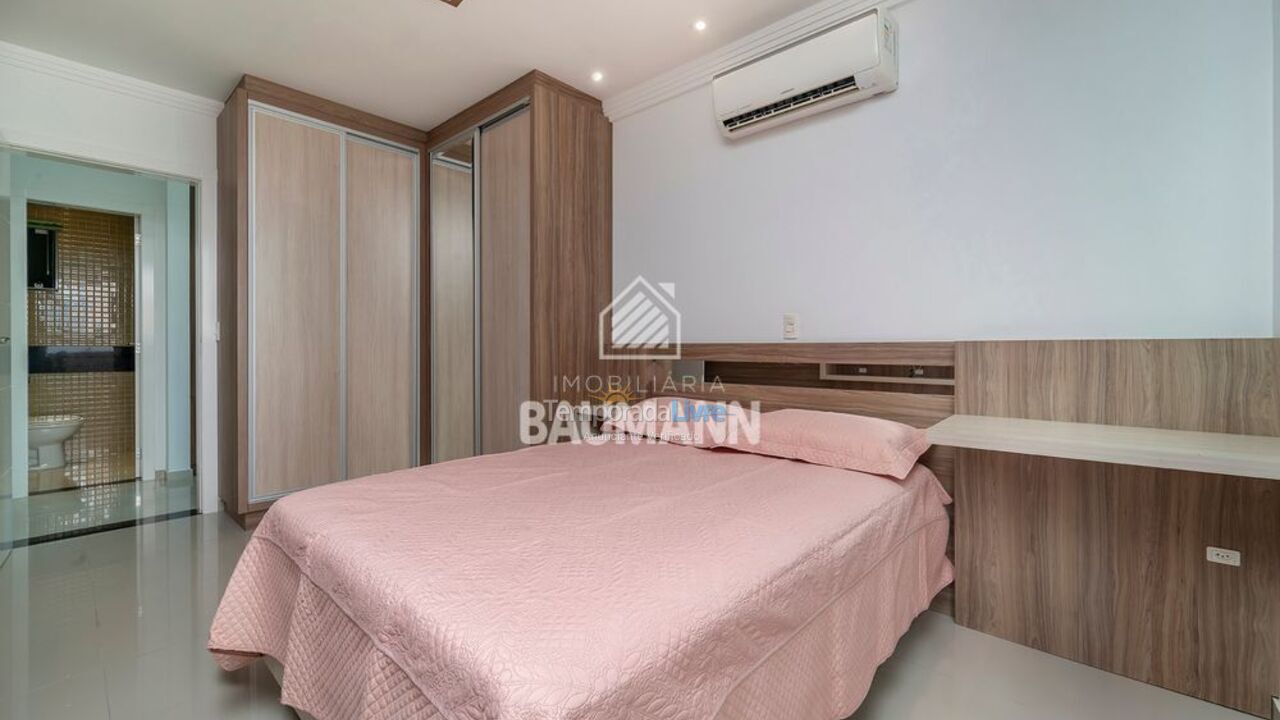 Apartamento para alquiler de vacaciones em Bombinhas (Praia de Bombas)