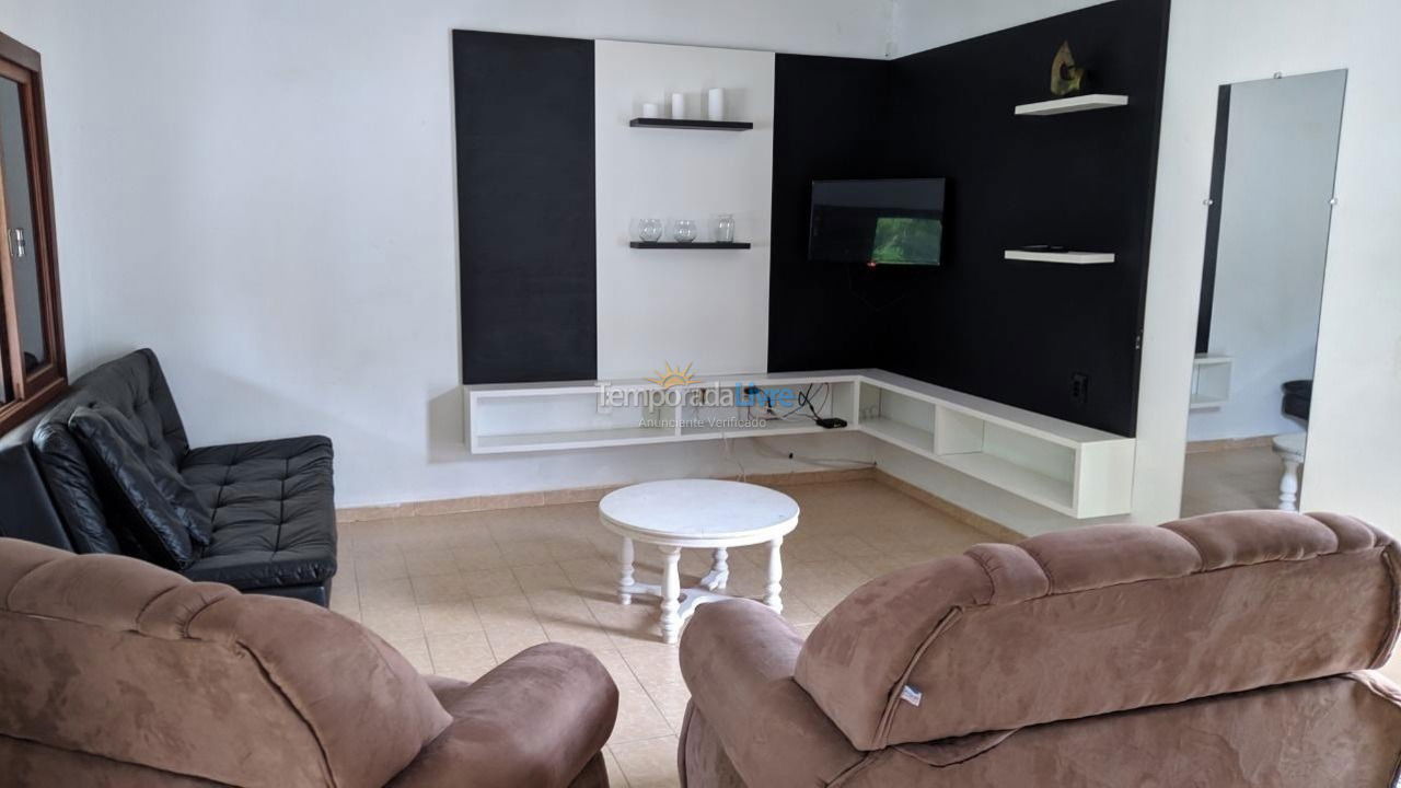 House for vacation rental in São Francisco do Sul (Prainha)