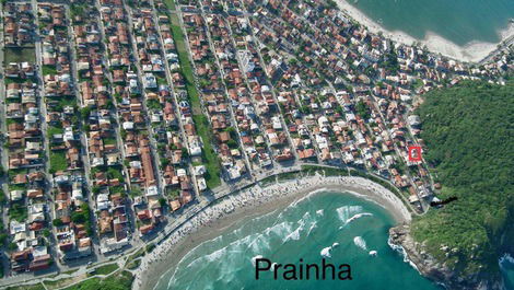 Bem próximo a Prainha-4suites-14 pessoas- 3 carros