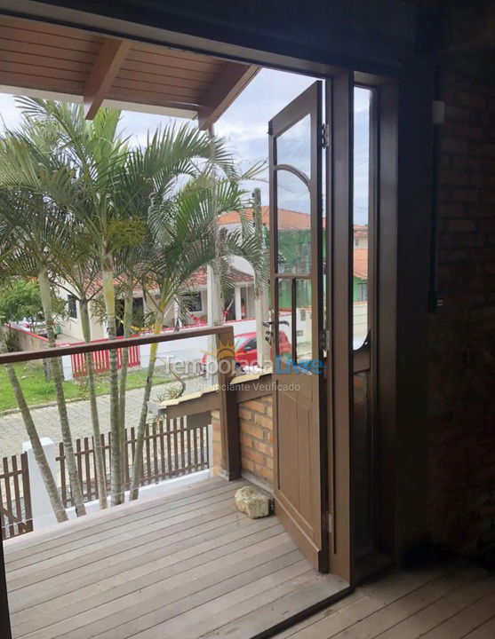 House for vacation rental in São Francisco do Sul (Prainha)