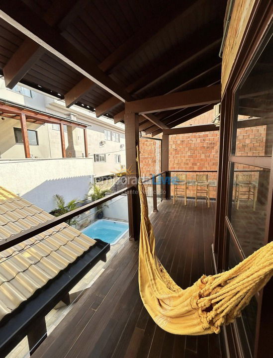 House for vacation rental in São Francisco do Sul (Prainha)