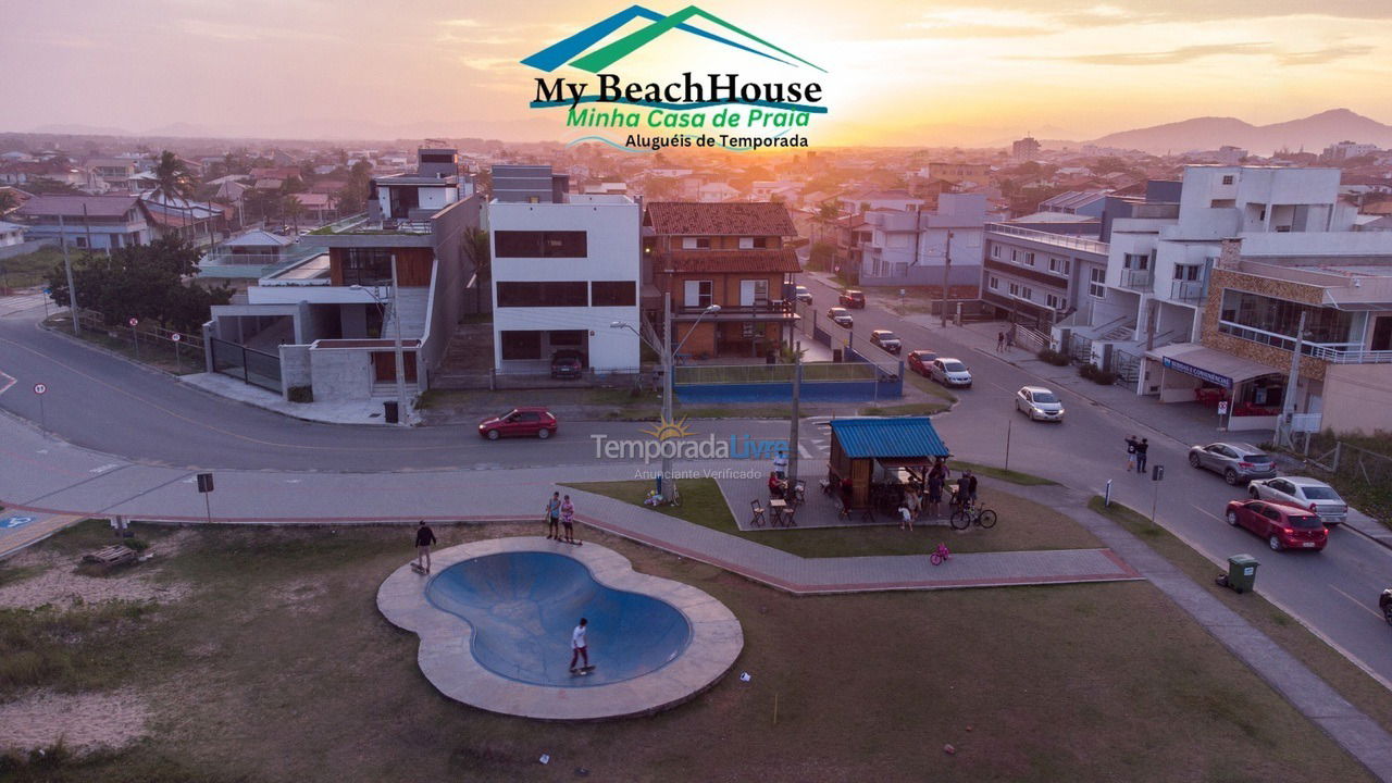 Casa para aluguel de temporada em São Francisco do Sul (Prainha)