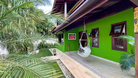 Mansion in Itamambuca for 18 people