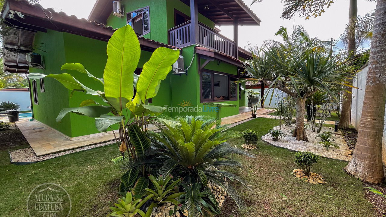 Casa para aluguel de temporada em Ubatuba (Praia de Itamambuca)