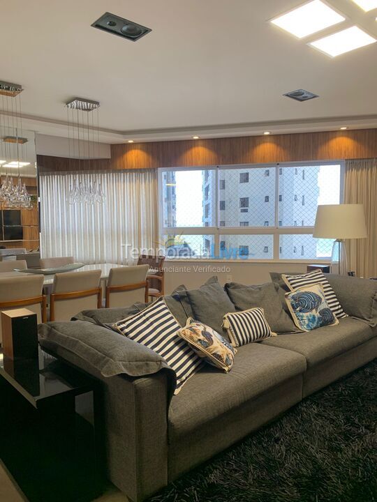 Apartamento para aluguel de temporada em Balneário Camboriú (Praia Central)