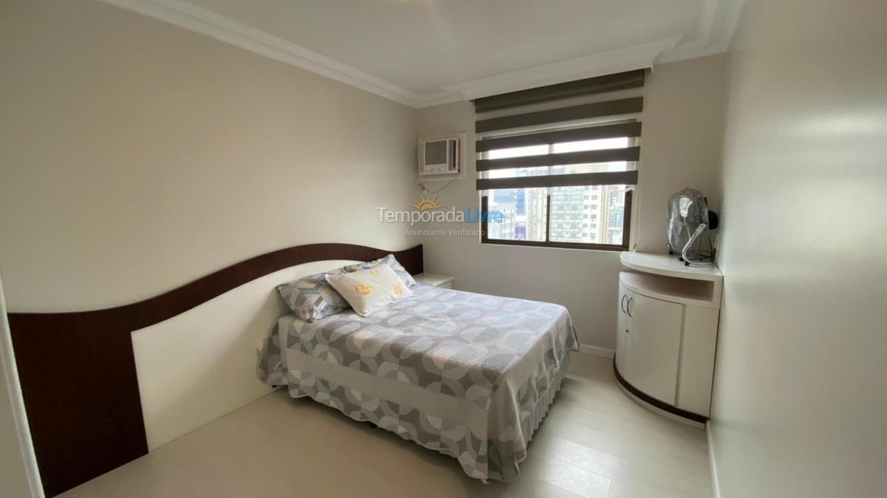 Apartamento para alquiler de vacaciones em Balneário Camboriú (Praia Central)