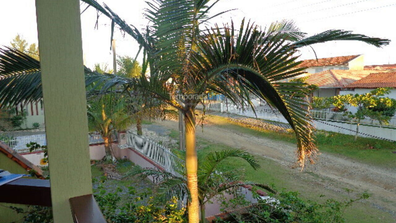 Casa para alquiler de vacaciones em São Francisco do Sul (Praia Grande)