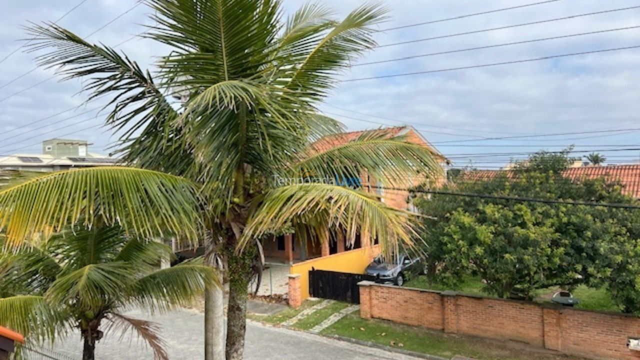 Casa para alquiler de vacaciones em São Francisco do Sul (Praia Grande)